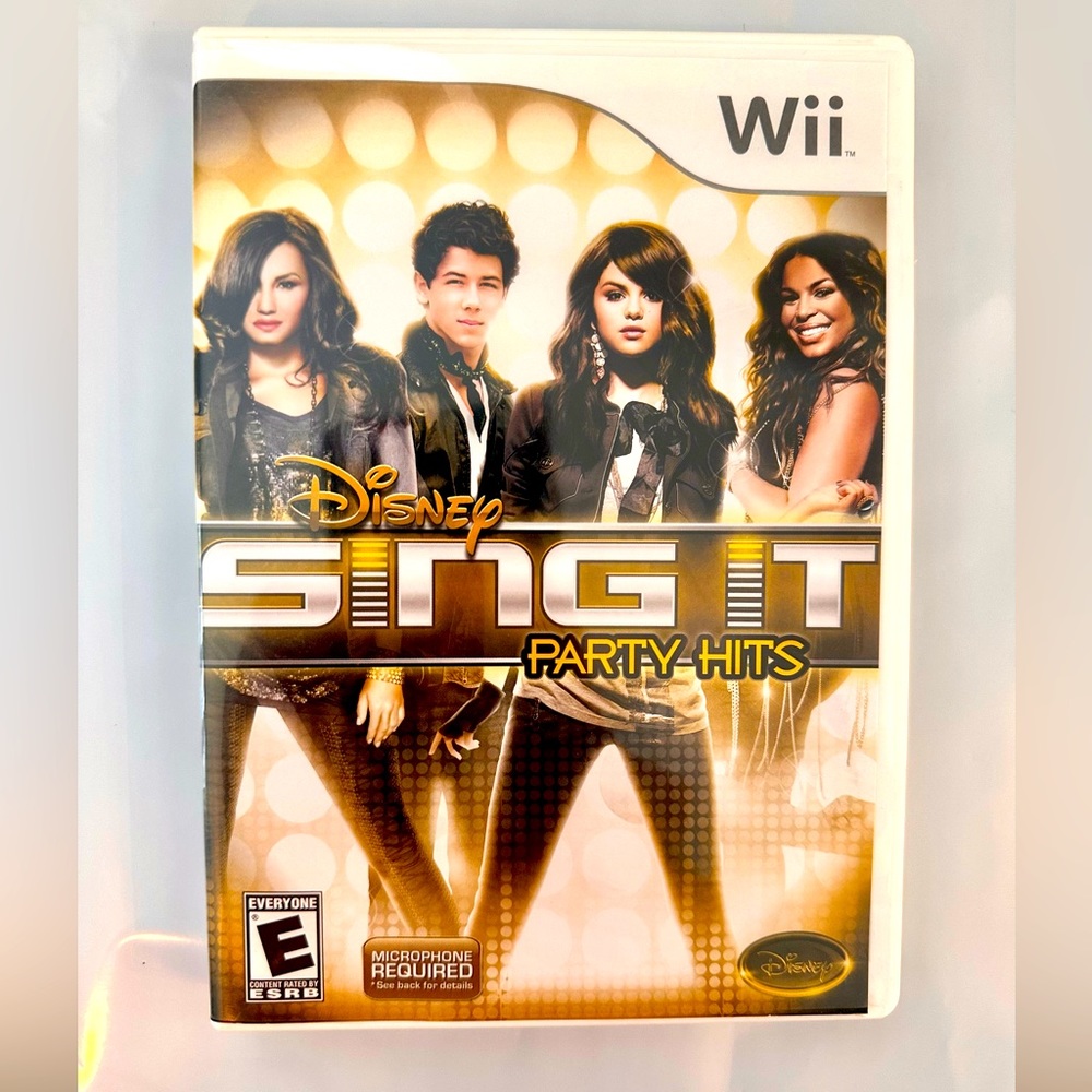 Disney Sing It: Party Hits - Nintendo Wii - brand new condition!